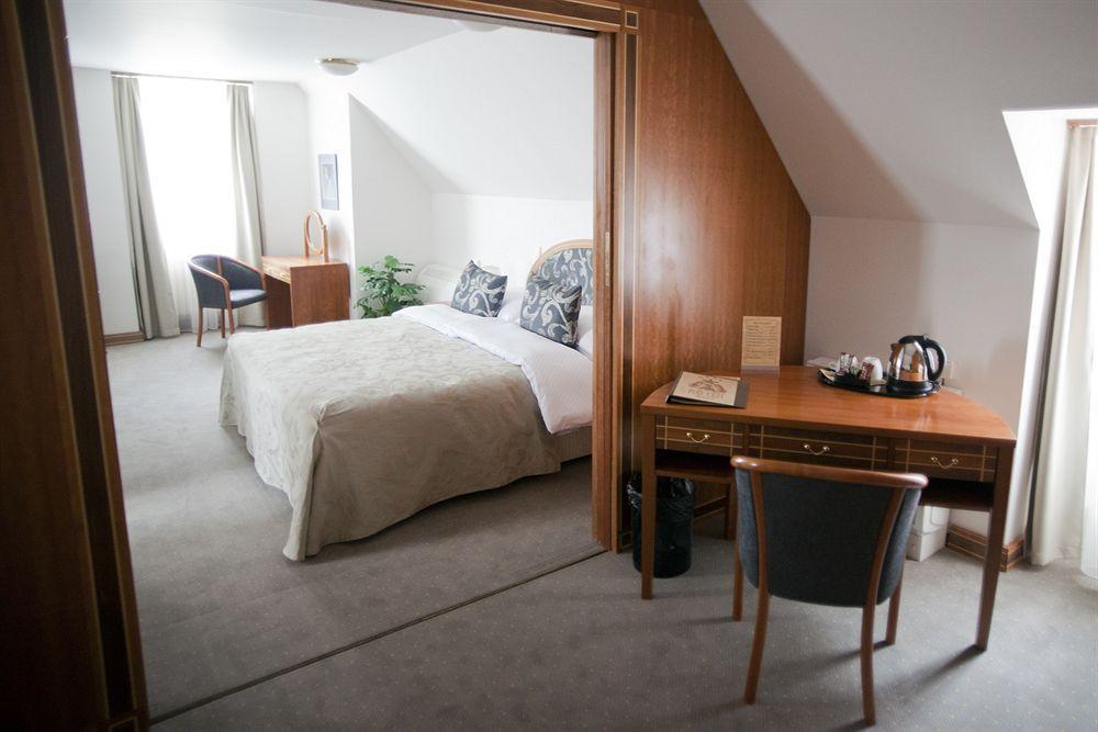 Pod Vezi 4* Prag